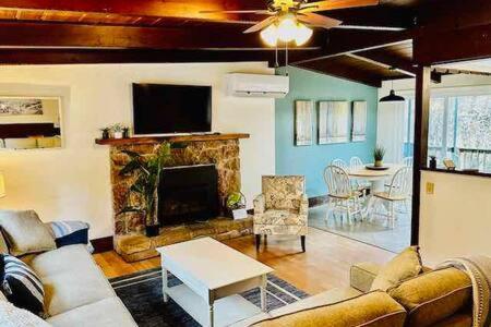 Blue Door Cottage 12 Miles To Yosemite Bbq Oakhurst Exteriör bild